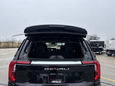 Certified 2025 GMC Yukon Denali image 10