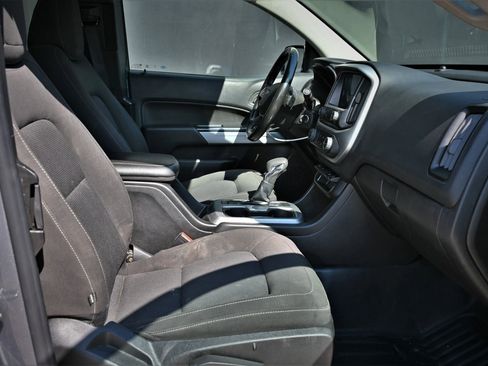 Used 2022 Chevrolet Colorado LT w/ Fleet Safety Package image 26