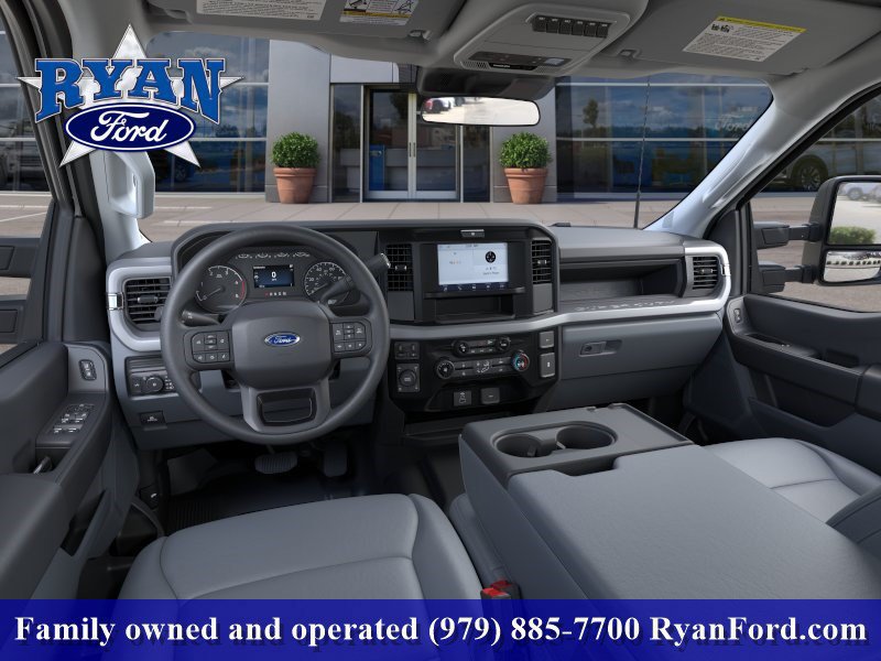 New 2026 Ford F250 XL w/ XL Chrome Package AWD/4WD image 9
