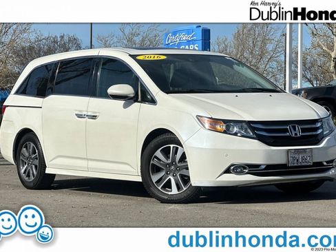 Used 2016 Honda Odyssey Touring Elite image 1