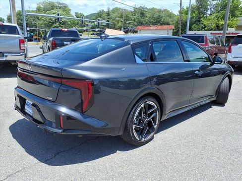 Used 2025 Kia K4 GT-Line w/ GT-Line Premium Package FWD image 4