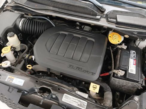 Used 2019 Dodge Grand Caravan GT FWD image 33