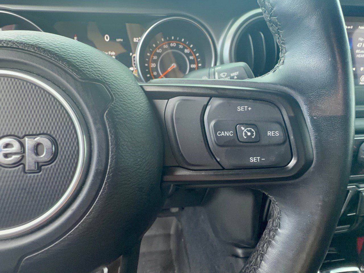 Used 2022 Jeep Wrangler Sport AWD/4WD image 19