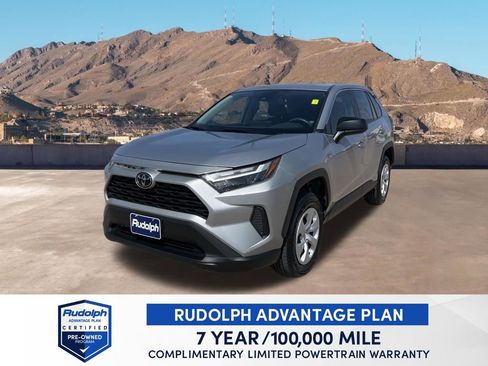 Used 2024 Toyota RAV4 LE FWD image 4