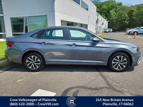 Certified 2025 Volkswagen Jetta S FWD image 33