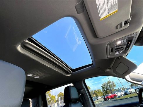 Certified 2024 Chevrolet Silverado 1500 LT Trail Boss w/ Convenience Package II image 18