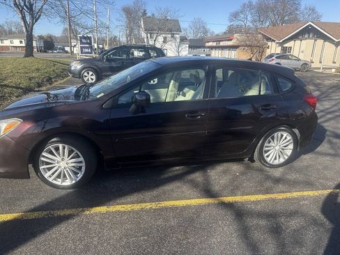Used 2012 Subaru Impreza 2.0i Premium image 3