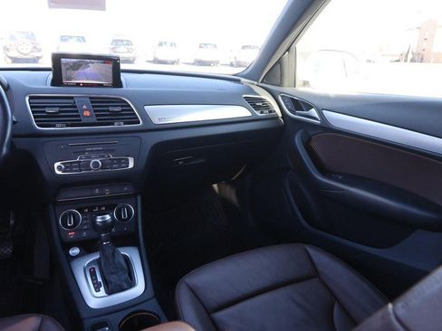 Used 2018 Audi Q3 2.0T Premium w/ Convenience Package image 25