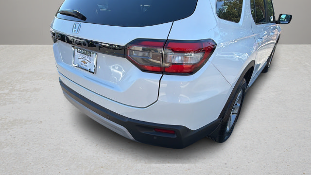 Used 2025 Honda Pilot EX-L image 45