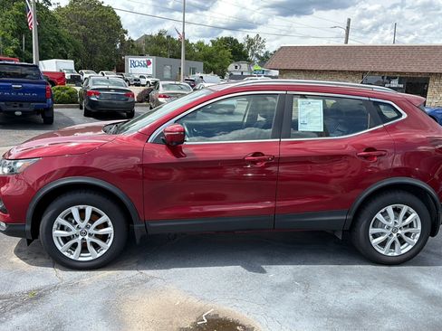 Used 2022 Nissan Rogue Sport SV w/ Technology Package AWD/4WD image 4