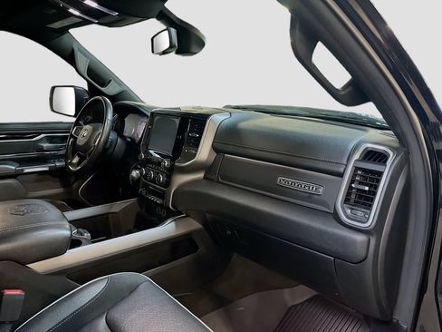 Used 2020 RAM 1500 Laramie w/ Sport Appearance Package AWD/4WD image 31