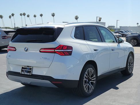 New 2026 BMW X3 xDrive30i w/ Premium Package AWD/4WD image 3