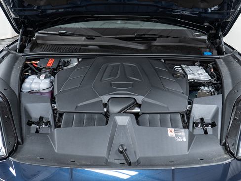 New 2026 Porsche Cayenne Coupe AWD/4WD image 12