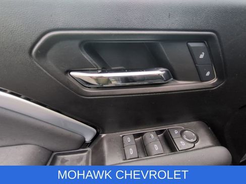Used 2024 Chevrolet Colorado Z71 w/ Z71 Convenience Package 2 image 24