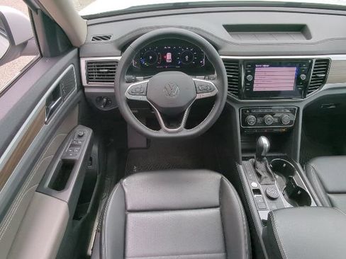 Used 2023 Volkswagen Atlas SEL AWD/4WD image 7
