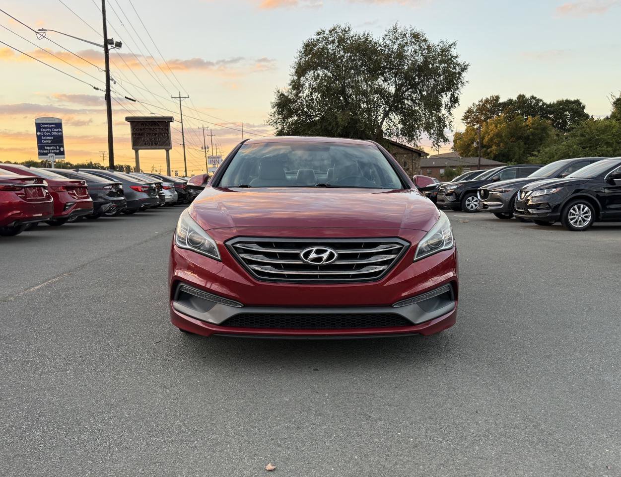 Used 2015 Hyundai Sonata Sport FWD image 2