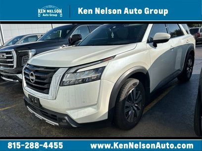 Used 2023 Nissan Pathfinder SL