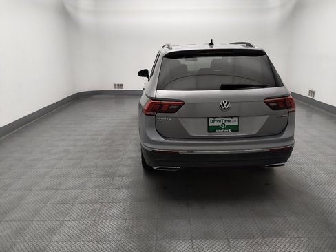 Used 2021 Volkswagen Tiguan SE w/ Panoramic Sunroof Package AWD/4WD image 6