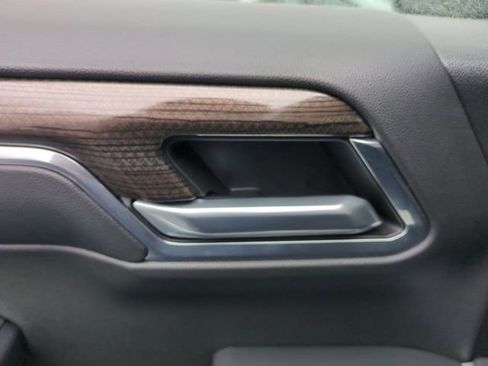 Used 2024 Chevrolet Silverado 1500 LT Trail Boss w/ LT Trail Boss Premium Package image 34