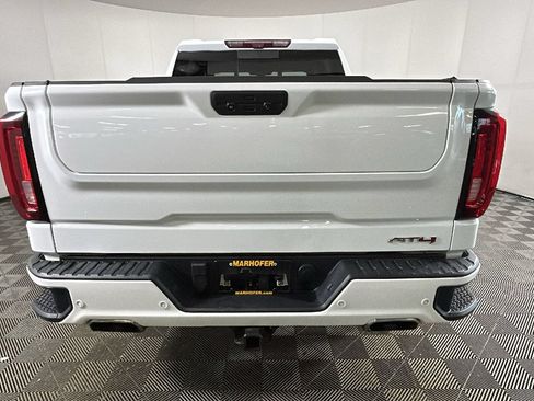 Used 2022 GMC Sierra 1500 AT4 w/ AT4 Premium Package AWD/4WD image 5