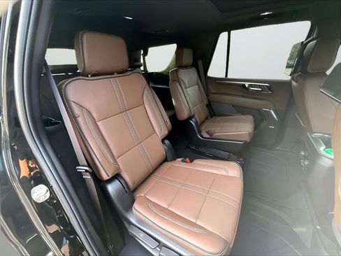 New 2026 Chevrolet Tahoe High Country AWD/4WD image 11