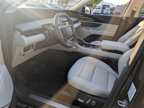 New 2026 Lincoln Nautilus Premier image 12