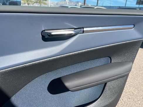 New 2026 Volvo EX30 Plus w/ Protection Package image 32