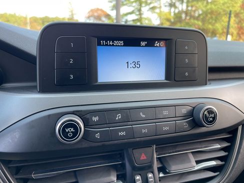 Used 2020 Ford Escape S image 10