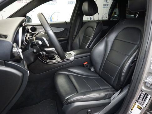 Used 2019 Mercedes-Benz GLC 300 w/ AMG Line image 7