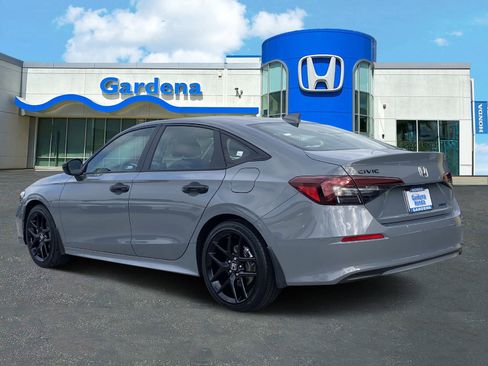 Used 2026 Honda Civic Sport image 4