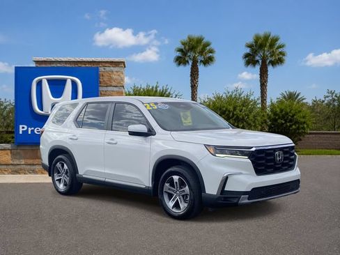 Certified 2025 Honda Pilot EX-L image 7