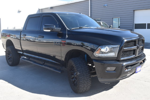 Used 2014 RAM 2500 Laramie w/ Black Appearance Group AWD/4WD image 3