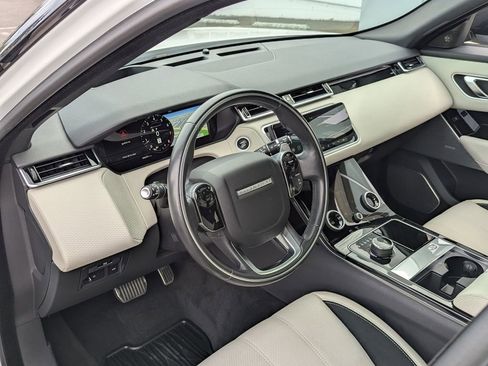 Used 2020 Land Rover Range Rover Velar R-Dynamic S image 13