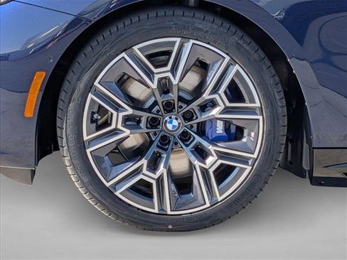 New 2026 BMW i5 eDrive40 w/ M Sport Package RWD image 10