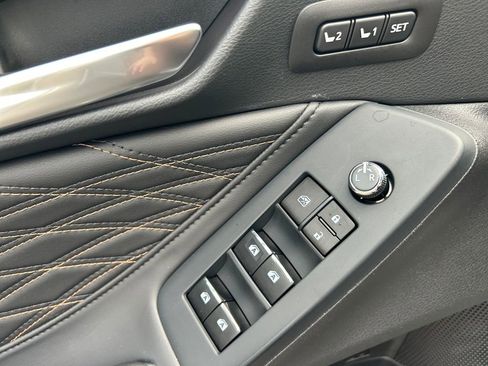 Used 2022 Toyota Avalon Limited w/ Advanced Safety Package image 23