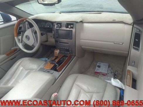 Used 2005 Cadillac XLR image 6