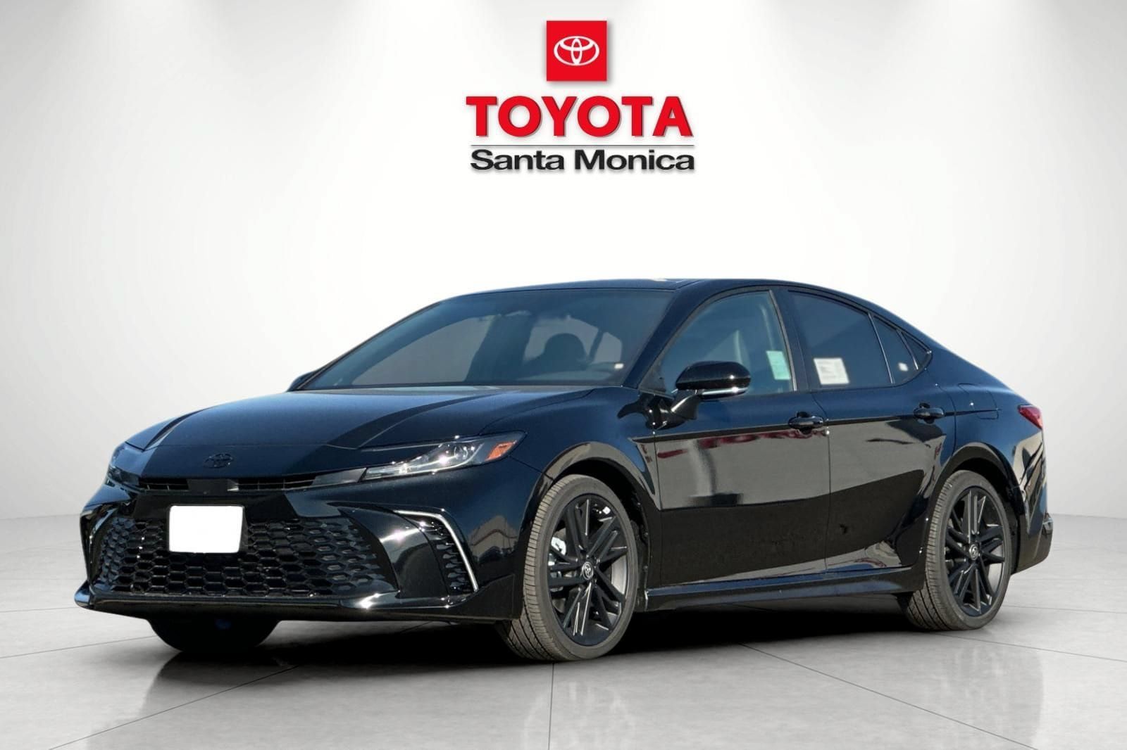 New 2026 Toyota Camry Hybrid FWD image 6