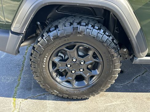 Used 2023 Jeep Wrangler Sport image 20