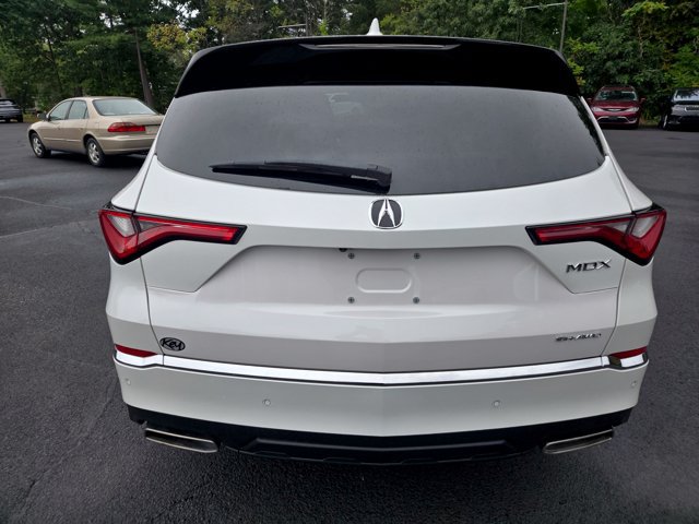 Used 2024 Acura MDX w/ Technology Package AWD/4WD image 4