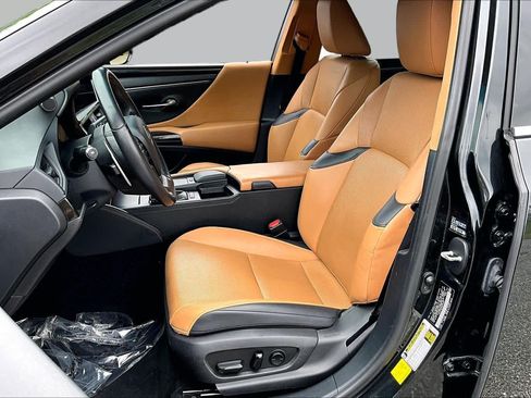 Used 2022 Lexus ES 350 w/ Accessory Package 2 FWD image 8
