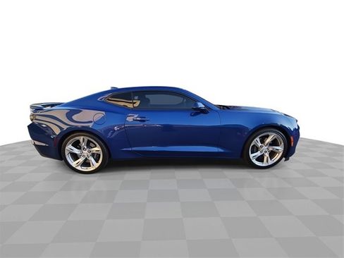 Used 2019 Chevrolet Camaro SS image 9