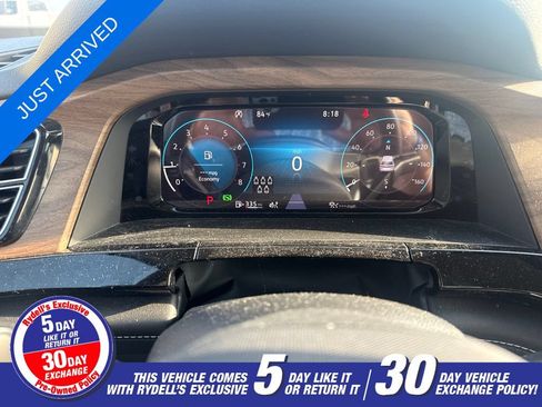 Used 2024 Volkswagen Atlas SE AWD/4WD image 16