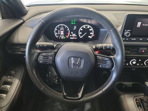 Used 2024 Honda HR-V Sport image 17