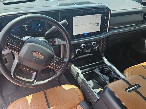 Used 2024 Ford F250 Platinum AWD/4WD image 10