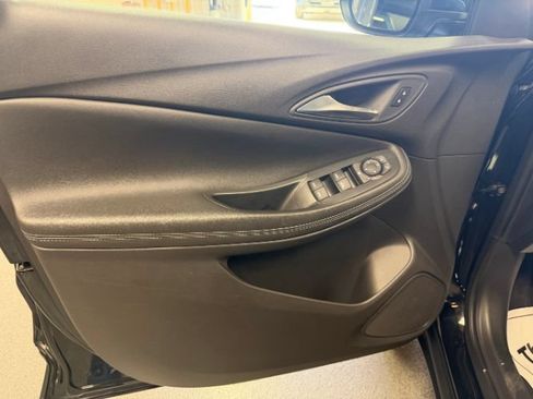 Used 2025 Buick Encore GX Preferred FWD image 9
