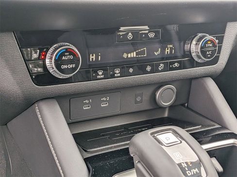 New 2026 Mitsubishi Outlander SE image 23