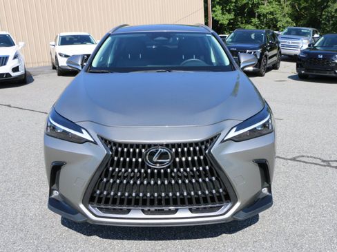 Used 2024 Lexus NX 250 FWD w/ Towing Package (2000 Lbs) image 11