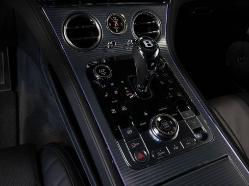 Used 2020 Bentley Continental GT image 31