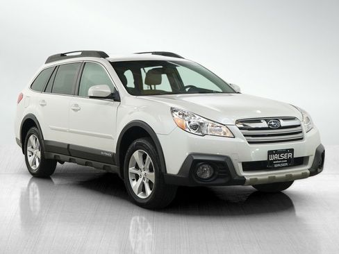 Used 2014 Subaru Outback 2.5i Limited AWD/4WD image 7