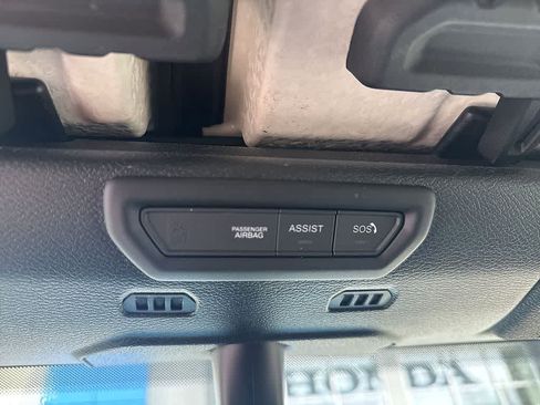 Used 2020 Jeep Wrangler Unlimited Sahara image 19